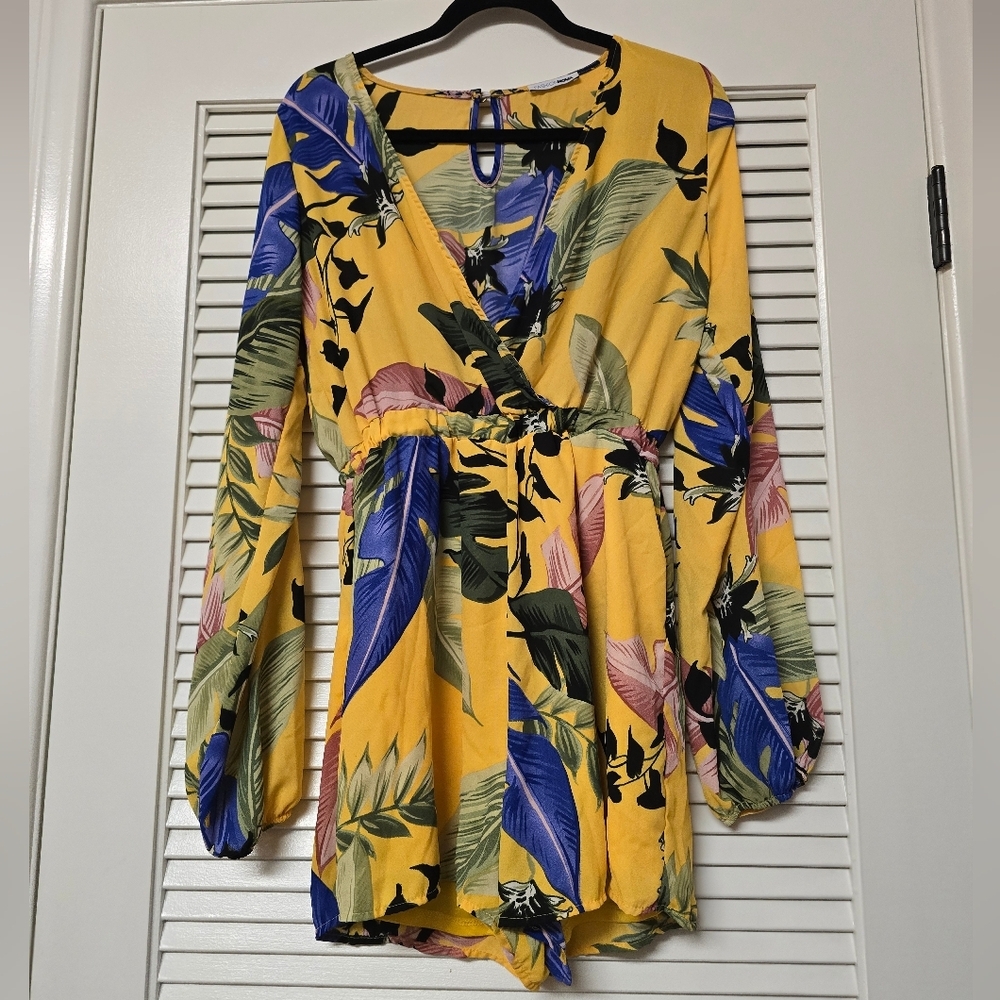 Fashion Nova - Floral Tropical Long-Sleeve Romper W Back Keyhole Detail